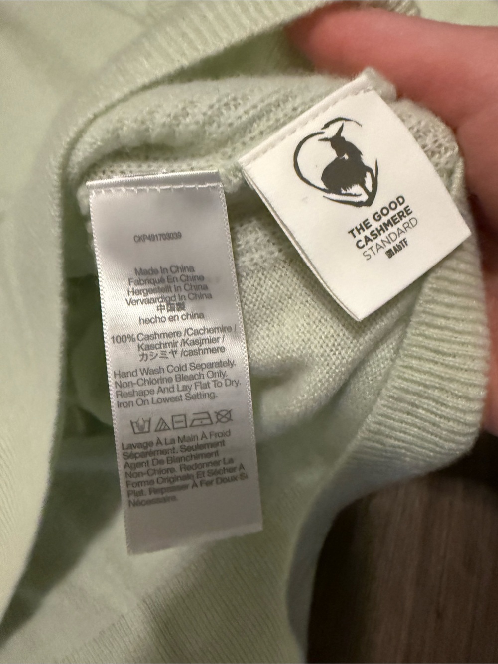 Madewell Cashmere V Neck Sweater In Pale Green Size Large - Picture 5 of 6